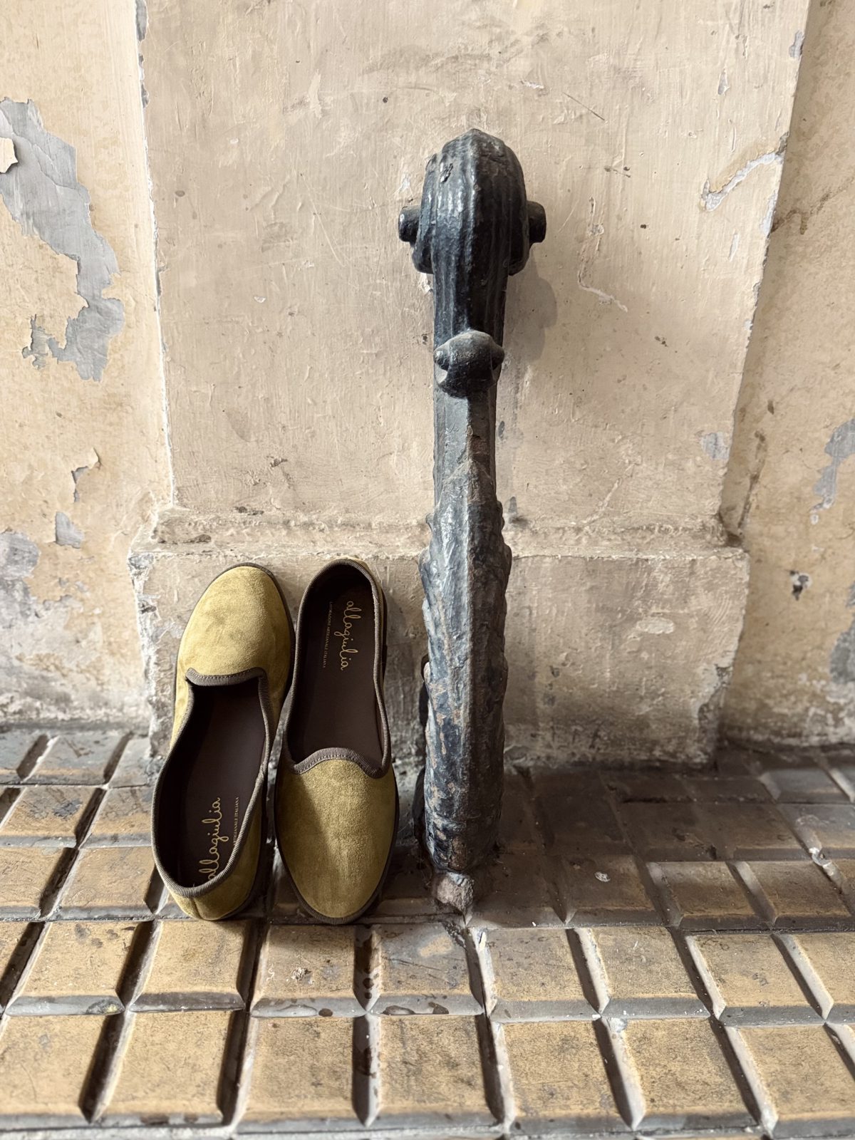 AG:VENE:SUEDE.MILITARE